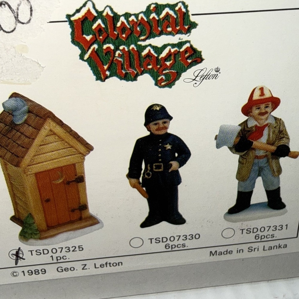 LEFTON COLONIAL VILLAGE Building OUTHOUSE ORIGINAL #7325 W/ BOX 1989
